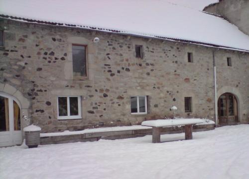 Appartements Meublé de tourisme La Jaulipière Appartement Le Plomb du Cantal - Lieu Dit Le Pont du Vernet Joursac