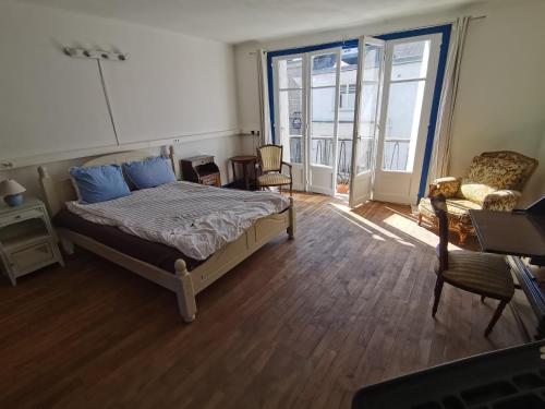 Mignon appartement sous les toits Guéméné-sur-Scorff france