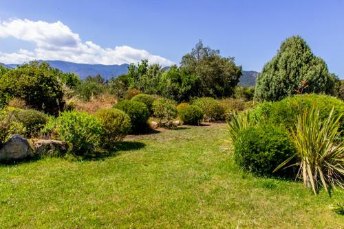 Maison de vacances Mini villa dans une résidence proche de Porto Vecchio pont de l'oso Lecci