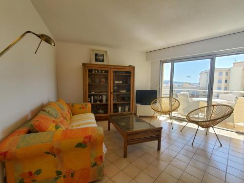 Appartement MIOUGRANO T1 Bis 30m2 4 Personnes 200 m de la Plag de provence, G, 1376 Fréjus