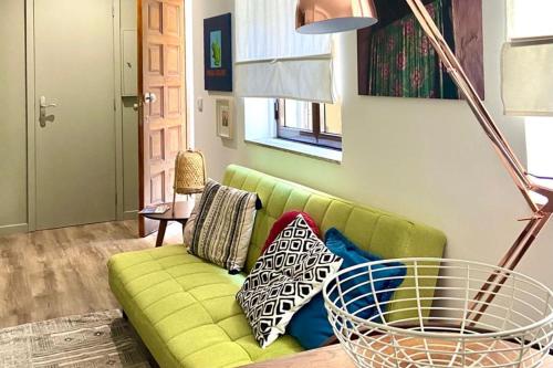 Appartement Miragaia Art Terrace by LovelyStay 2 Viela da Baleia 1º Traseiras Porto