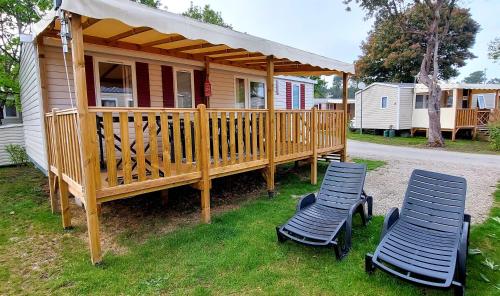 Mobil Home Camping Les VIVIERS, Claouey Claouey france