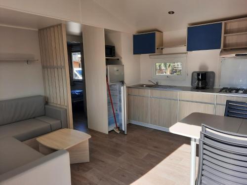 Camping MOBIL HOME La Falaise 8 Rue des Vacances Narbonne