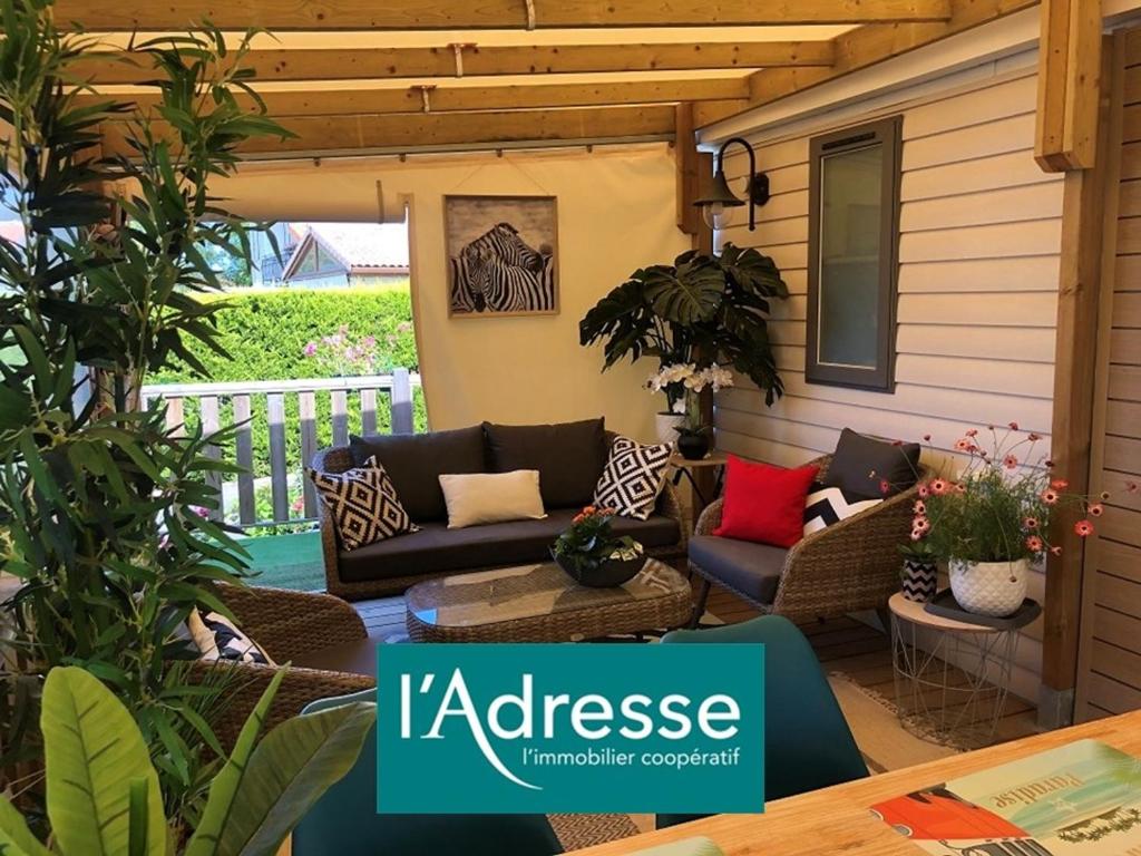 Maison de vacances Mobil-Home Les Moutiers-en-Retz, 3 pièces, 6 personnes - FR-1-612-78 53 route de la Bernerie Emplacement n°6, 44760 La Sennetière