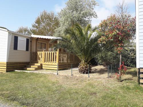 Camping mobil home neuf 2 chambres 6 personnes Saint Aygulf plage 270 Boulevard Salvarelli Fréjus