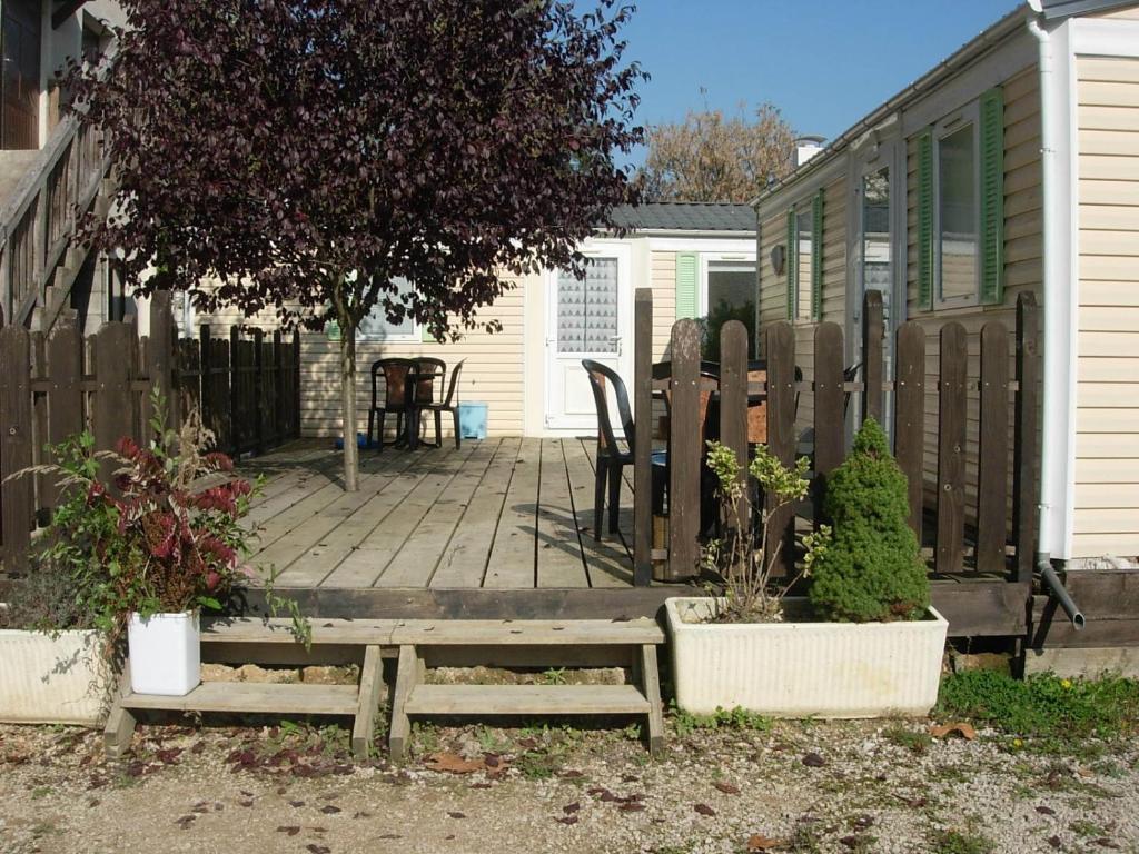 Maison de vacances Mobile-Home 1 \ Route de Dole, 70140 Pesmes