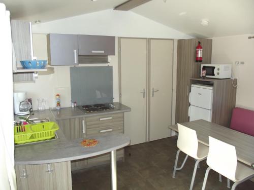 Mobile Home 5 people with air conditioning and heating 2 bedrooms Port-la-Nouvelle france