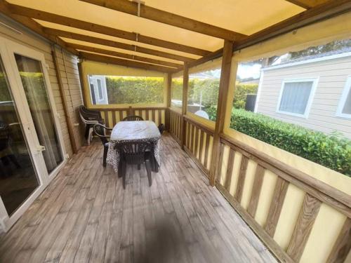 Maison de vacances Mobile home 67872 TyBreizh Holidays at Domaine de Kerlann 4 star without fun pass Land Rosted Pont-Aven