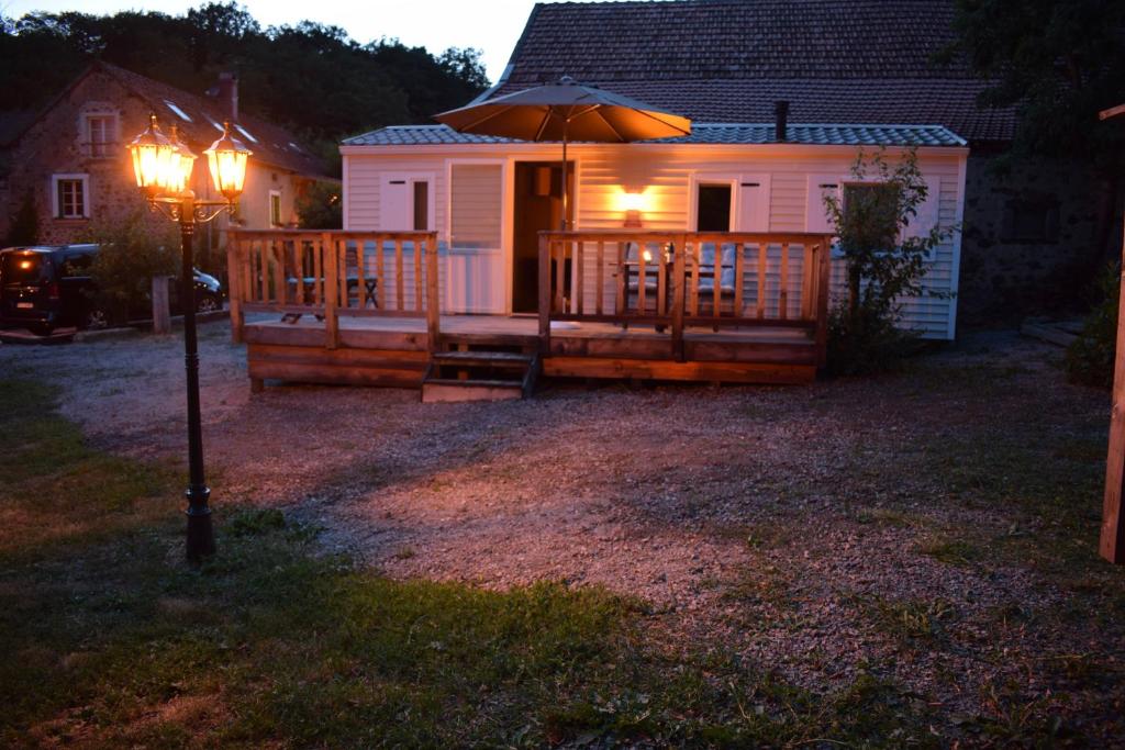 Camping Mobile Home Resort Bousset 12 Bousset, 58170 Chiddes