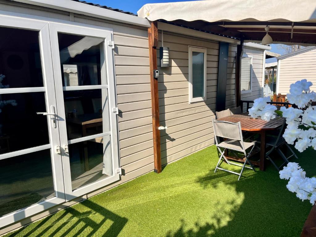 Appartement Mobile home Zen Siblu Fréjus 2259 Rue de Montourey, 83600 Fréjus