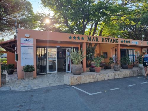 Camping Mobilhomisa Canet Voie des Flamants Roses, le Mar Estang**** Canet-en-Roussillon