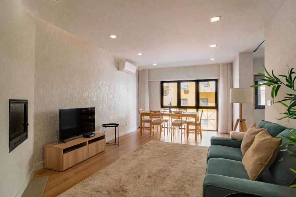 Appartement Modern 3 BDR Apartment by LovelyStay Rua Afonso Costa no3, lote 74, 2620-192 Ramada