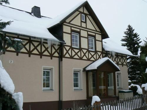 Appartement Modern Apartment inP hla Saxony near Ski Area  Pöhla