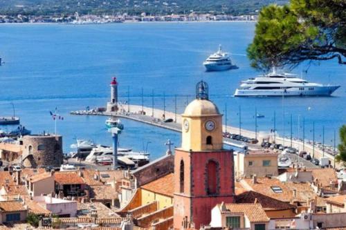 Modern Appartement - Les Pieds dans l'Eau - Saint-Tropez 4 Cogolin france