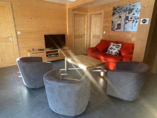 Modern Comfortable Chalet with large terrace Morzine france