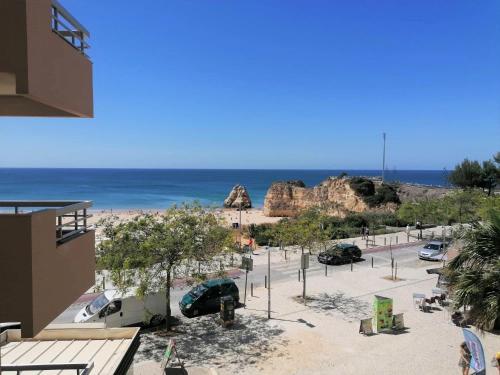 Modern flat with sea view and direct beach access Portimão portugal