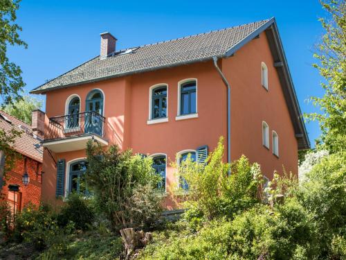 Maison de vacances Modern Holiday Home in Eisenach Thuringia with Terrace  Eisenach