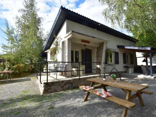 Modern holiday home in the heart of France for up to 10 people Saint-Honoré-les-Bains france