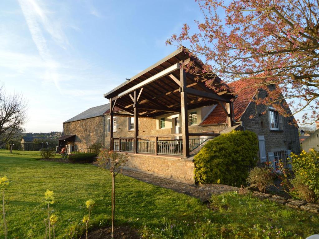 Maison de vacances Modern Holiday Home in Vault de Lugny with Meadow View , 89200 Vault-de-Lugny