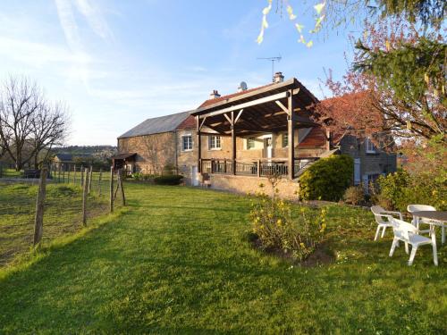 Modern Holiday Home in Vault de Lugny with Meadow View Vault-de-Lugny france