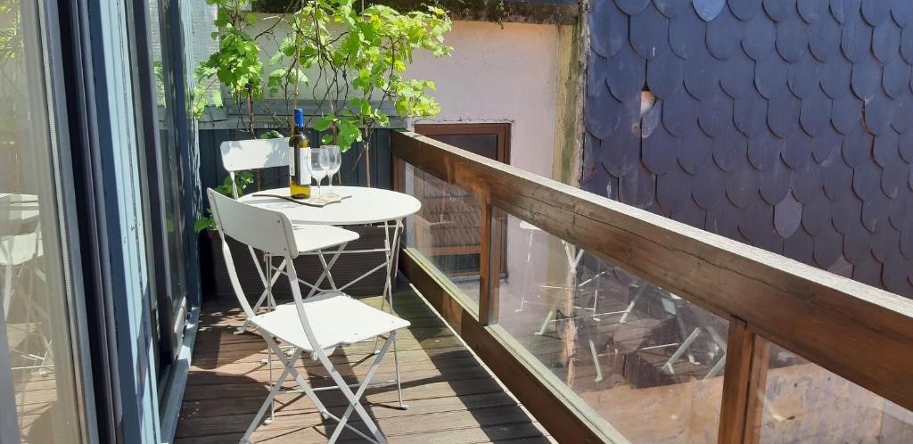 Maison de vacances Modern house - air cond, free parking, breakfast Escadas do  5A, 4400-224 Vila Nova de Gaia