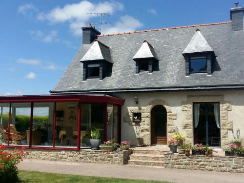 Modern house in Brittany near the Pink Granite Coast Pédernec france