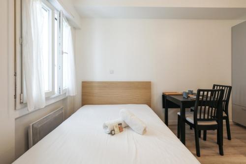 Modern studio in the heart of Paris - Welkeys Paris france