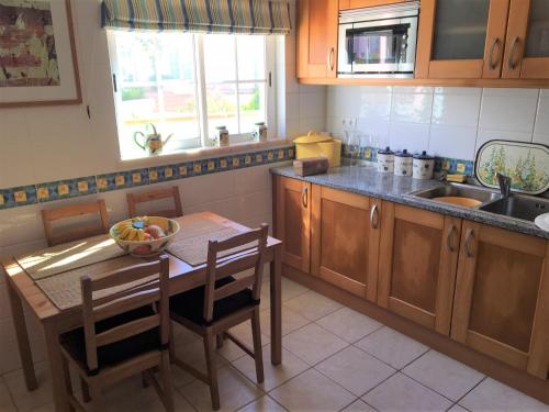 Modern Two Bedroom Poolside Townhouse Budens portugal