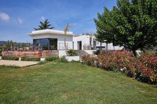 Modern Villa 4 Beds with swimming pool Pégomas france