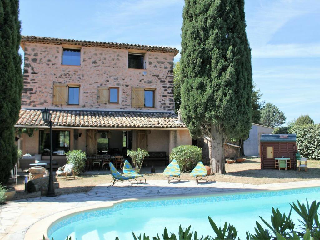 Villa Modern Villa in La Motte with Swimming Pool , 83920 La Motte