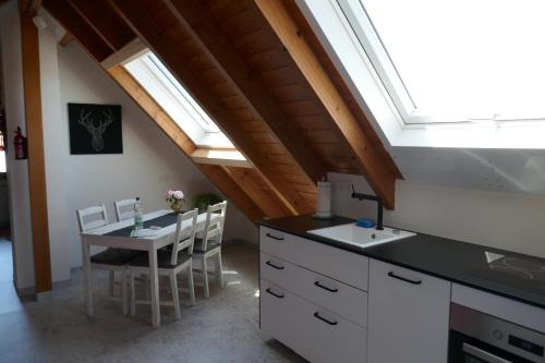 Appartement Moderne 2 Zi. - FeWo \ Heilig-Kreuz-Straße 2 Merdingen