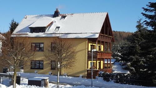 Appartement Moderne Komfortwohnung im Kurort am Rennsteig Hans-Bleckert-Straße 5 1. Etage Finsterbergen