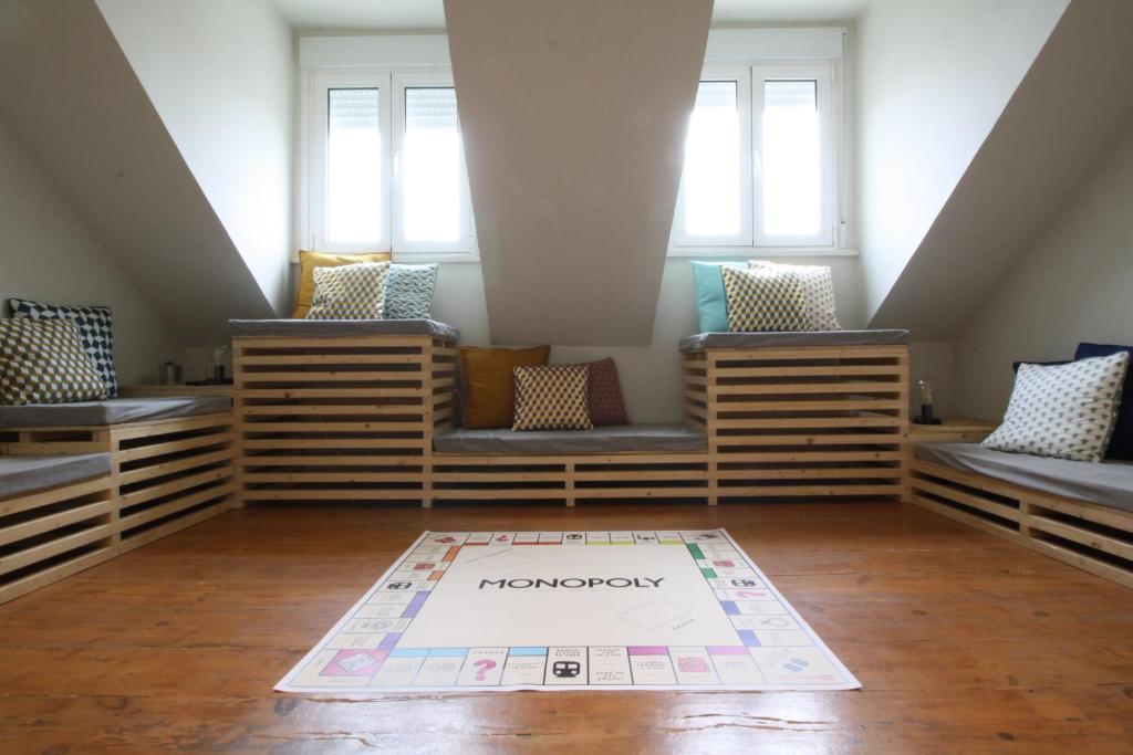 Appartement Monopoly house for GROUPS! Rua Maria Andrade, nr 7, 4ºDto, 1170-214 Lisbonne