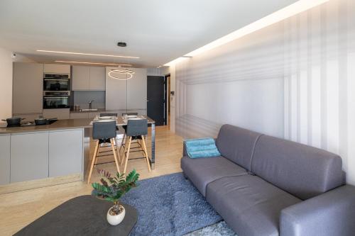 Appartement Mont des Olives - Cap D'ail- app4 24B Route de la Moyenne Corniche Saint-Antoine