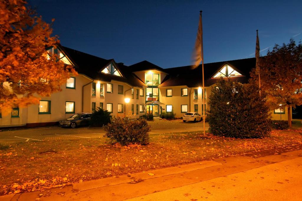 Hôtel Montana Trend Hotel Lehrte Raiffeisenstraße 18, 31275 Lehrte