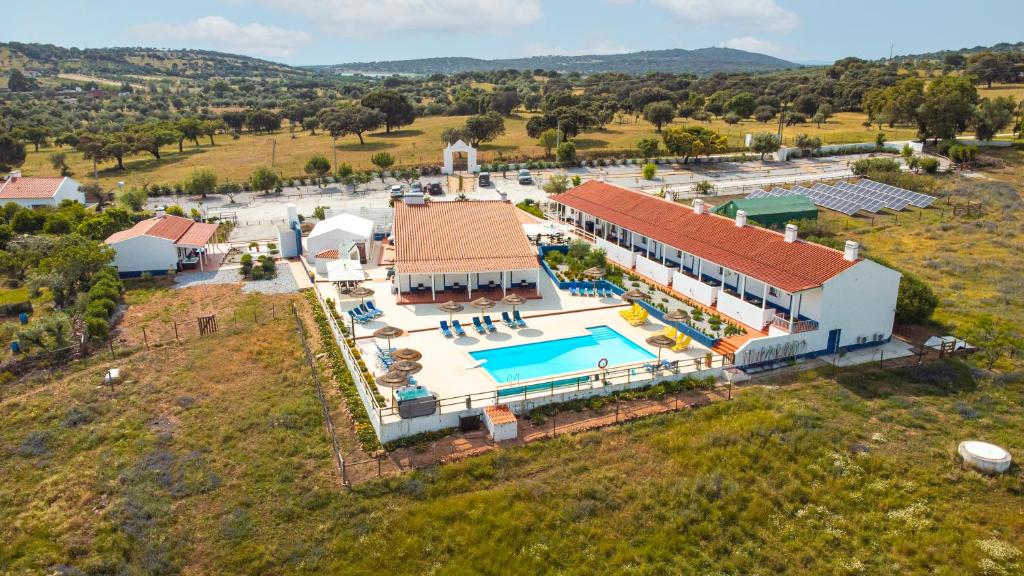 B&B / Chambre d'hôtes Monte da Cabeça Gorda Caminho da Cabeça Gorda, 7090-021 Alcáçovas