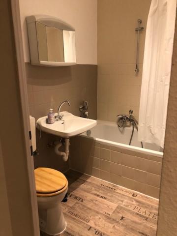 Appartement Monteur Design Apartment 25 Feldbergstraße, 63517 Rodenbach