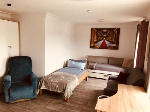 Appartement Monteurwohnung Fremdenzimmer mit WLAN, Garten, Parkplatz, eigener Terrasse 51 Finkenbergstraße 1 OG. Idar-Oberstein