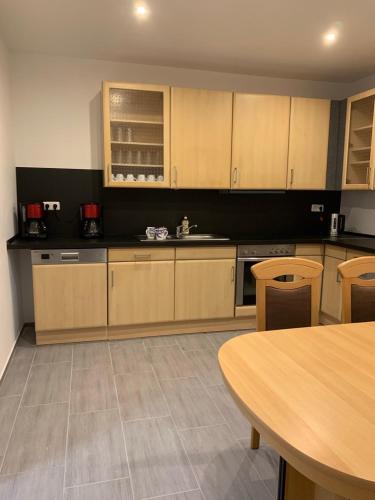 Monteurzimmer Oberlistingen Zweibettzimmer mit 2 Bädern Breuna allemagne