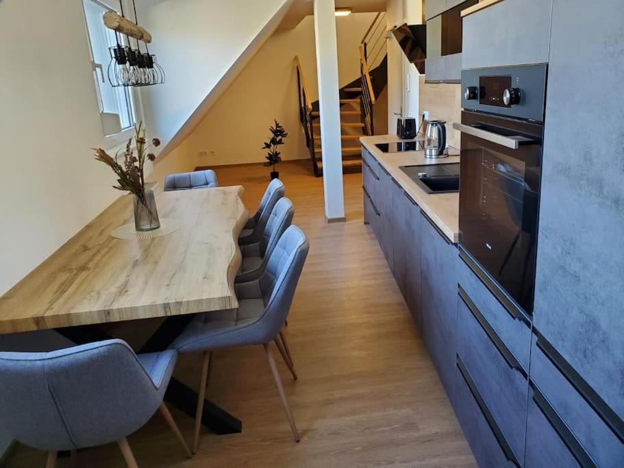 Appartement Mosel-Auszeit 8 Salmstraße, 54340 Klüsserath