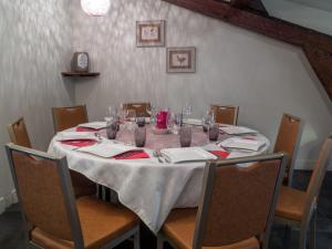 Logis Hôtel Restaurant La Vieille Ferme, Mâcon Nord