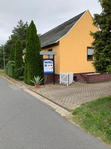 Schröder's Motel
