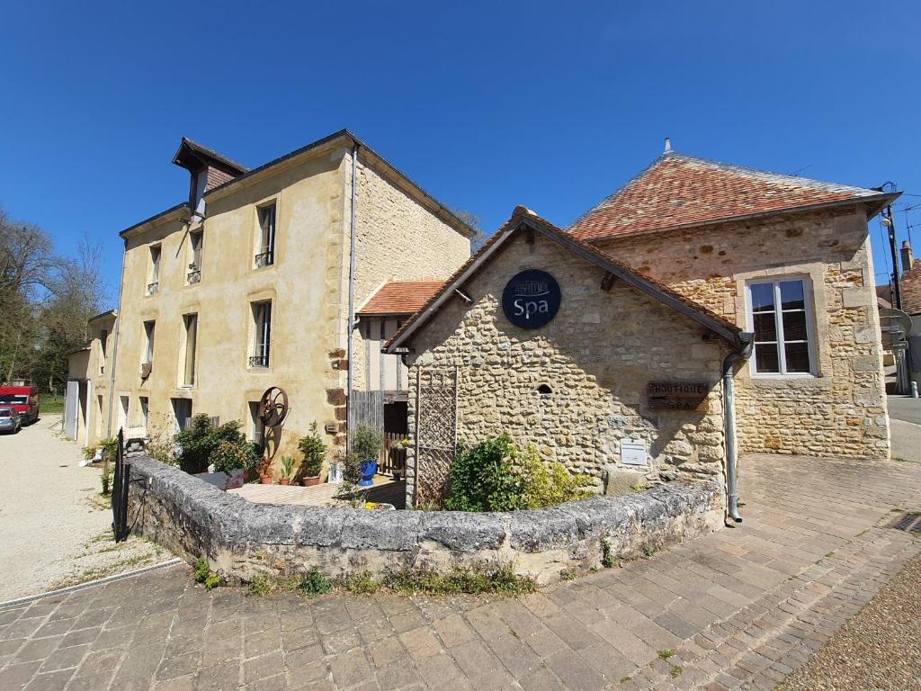 Maison d'hôtes Moulin de Barutel Gîte & Spa Mamers Moulin de barutel 46 rue de cinq ans, 72600 Mamers