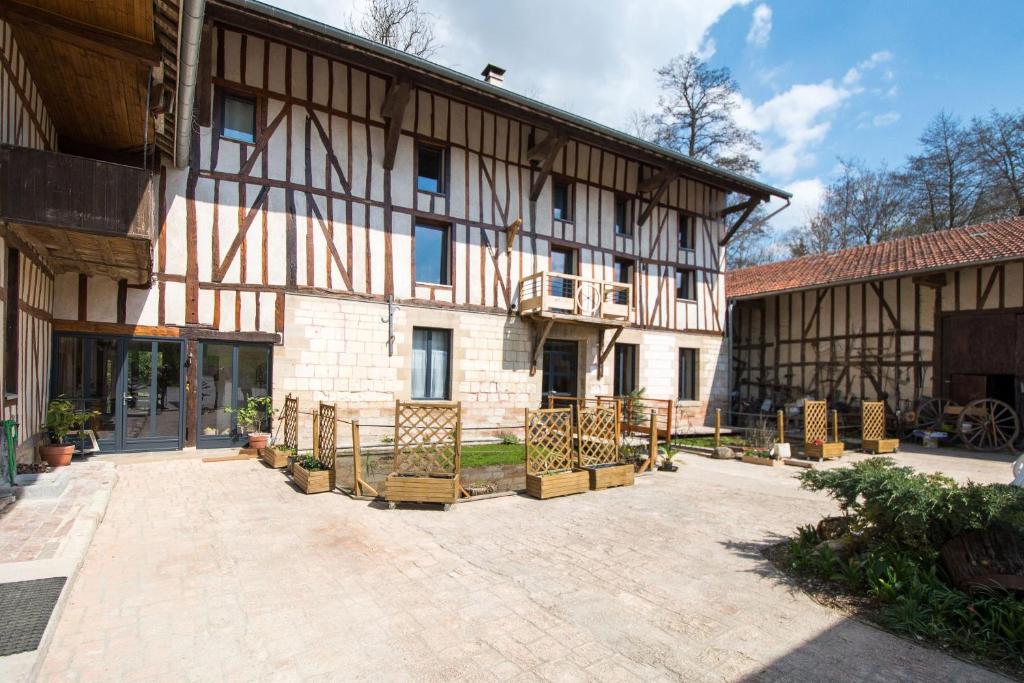 Villa Moulin du Ruet 35 rue de la liberte, 51300 Saint-Amand-sur-Fion