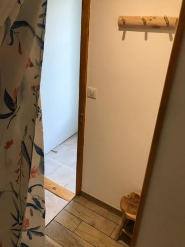 B&B / Chambre d'hôtes Moulin sous la Vergne Moulin sous la Vergne 8 Route des Moulins Nanteuil-en-Vallée