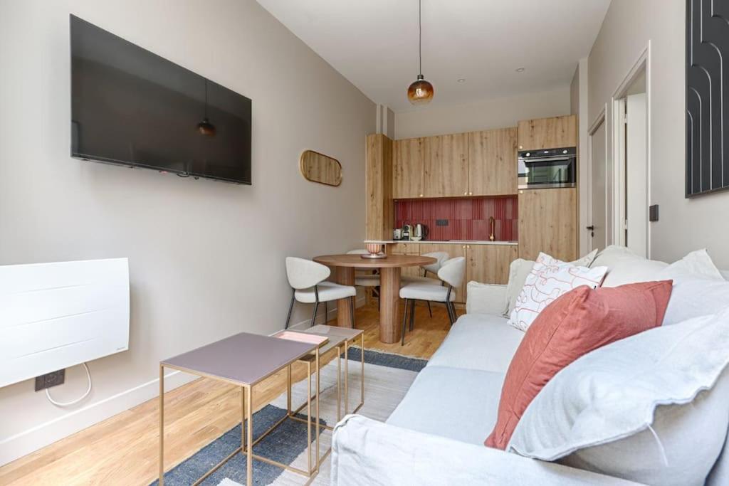 Appartement MyKeypers - Deluxe Cosy Flat 4P - République 3 Passage des Marais, 75010 Paris