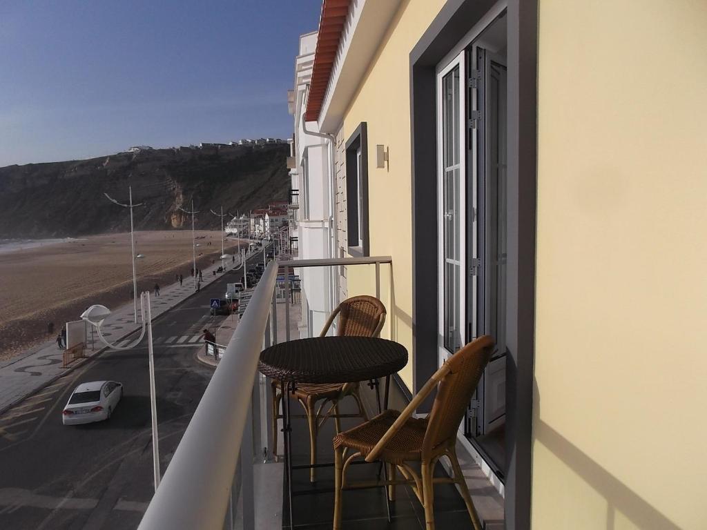 Maison d'hôtes Na Crista da Onda Avenida Manuel Remigio 2, 2450-101 Nazaré