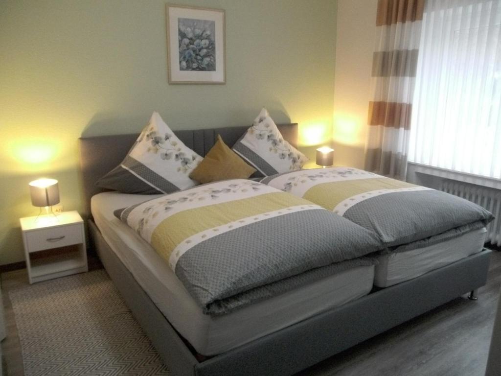 Maison d'hôtes Nähe Nürburgring in Quiddelbach, Gästezimmer mit Lounge 10 Hauptstraße, 53518 Quiddelbach