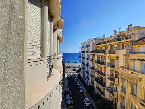 Appartement Nestor&Jeeves - GLORIA BEACH - Very close sea - Prestigious building rue de France 125 Nice