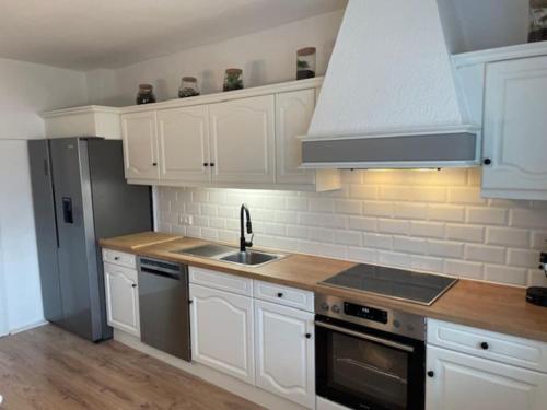 *NEU* Extravagantes Eifelhaus am Nürburgring Mannebach allemagne